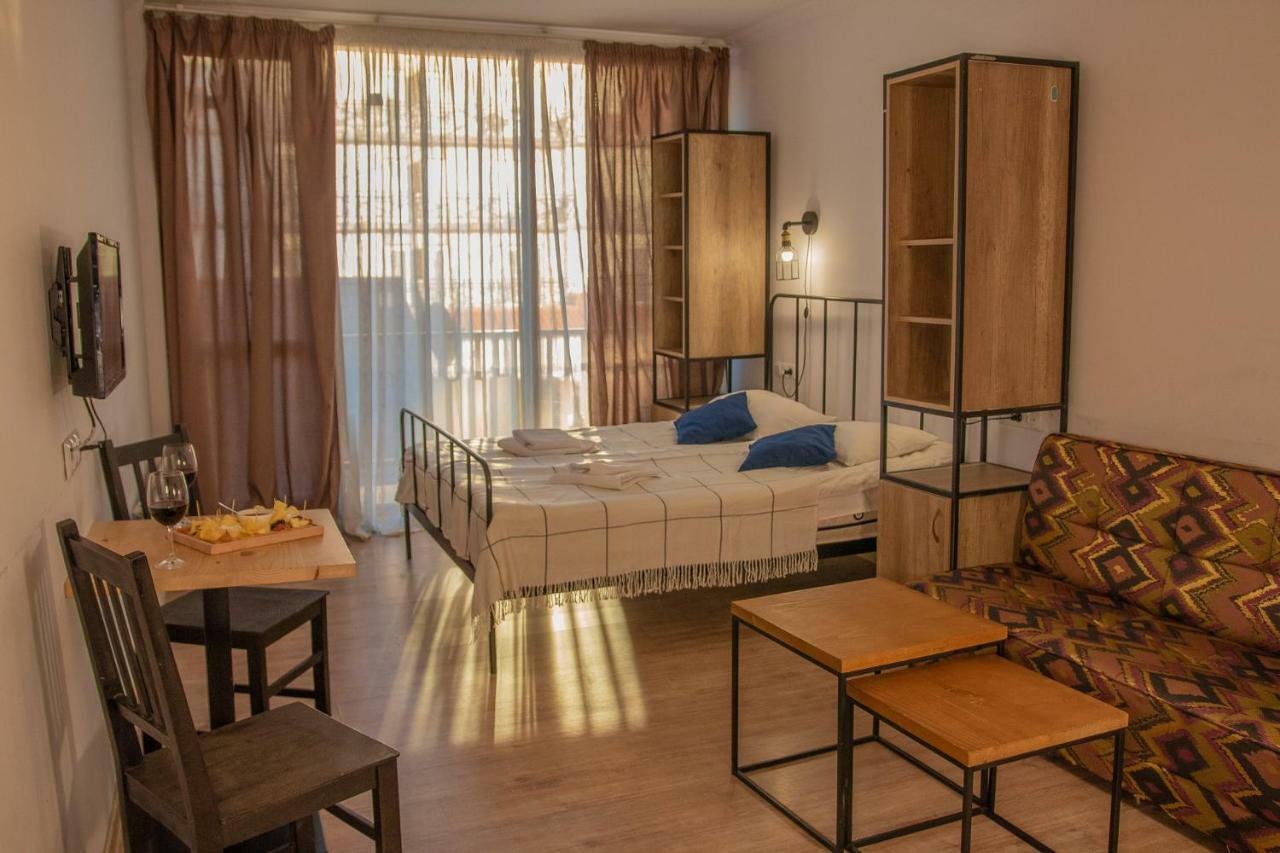Mgzavrebi Apartment In Бакуриани Екстериор снимка